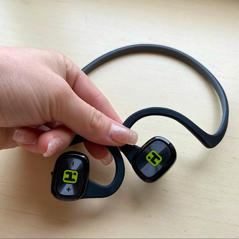 Water Resistant Wireless Sport Earbuds